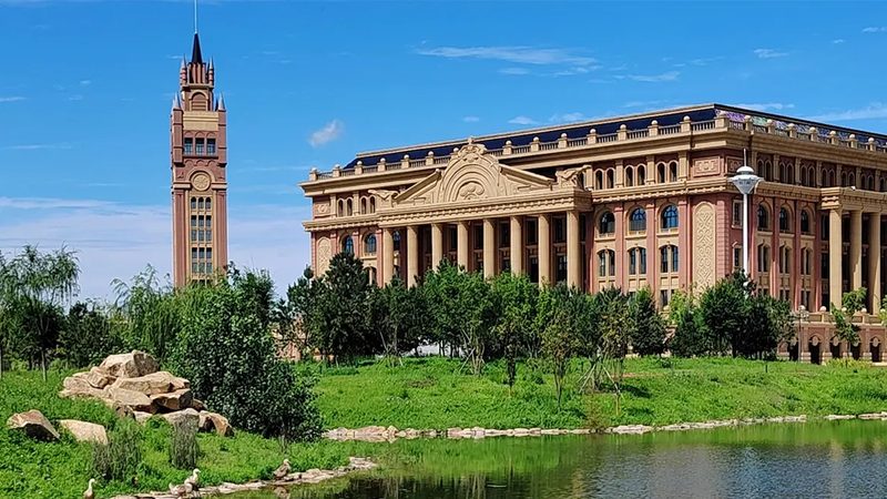 实操场地，成人技能培训的“实战舞台”**