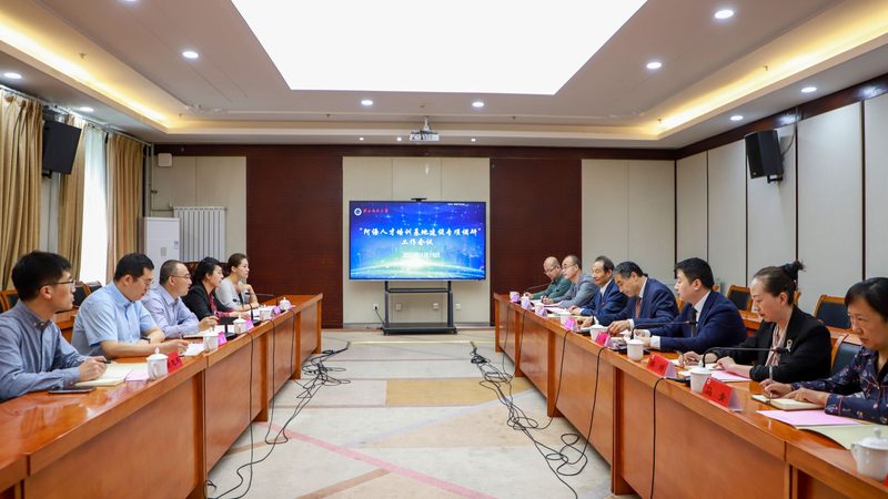 编程培训机构学徒制与集训营：优缺点解析